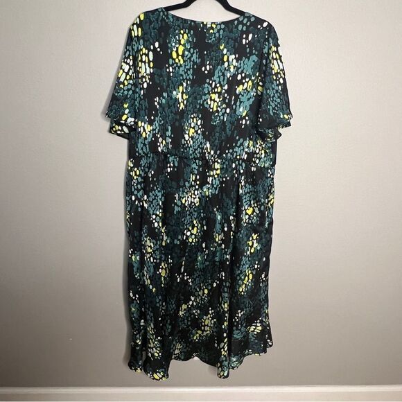 Torrid Midi Bubble Charm Flutter Sleeve Wrap Dress Print Black Size 3 3X - Picture 6 of 10